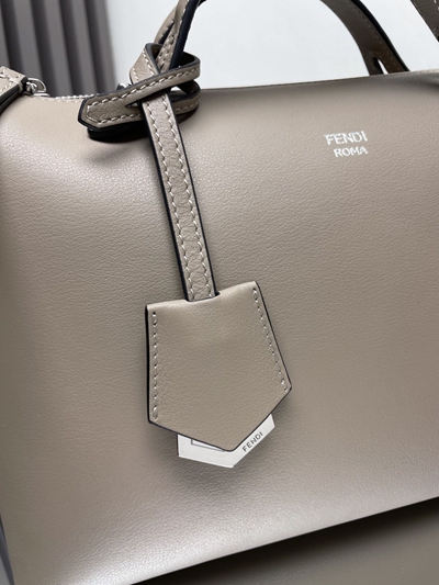 フェンディバッグ細部ディテール